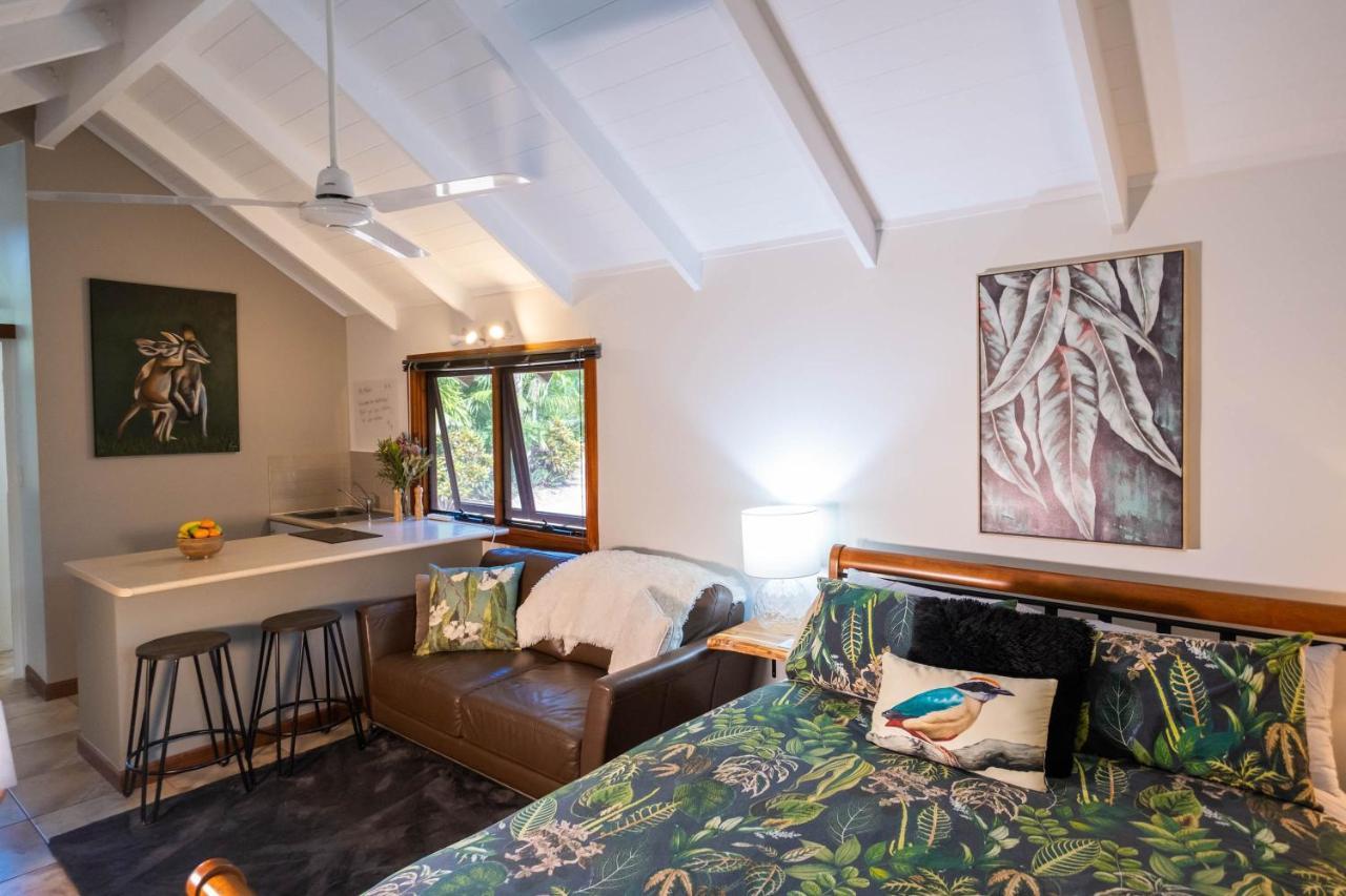 Airlie Beach Eco Cabins - Adults Only Exterior photo